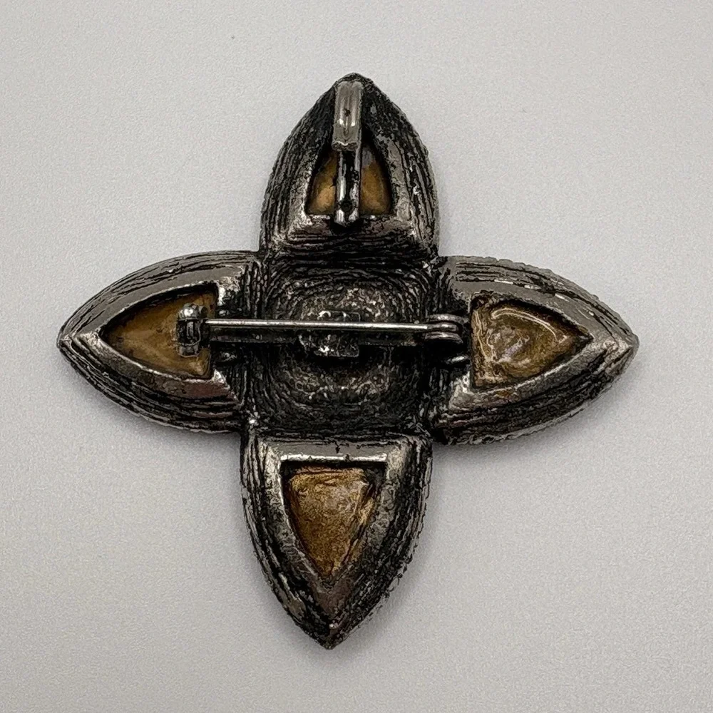 Vintage Glass Maltese Cross Medalion Brooch Purple Dark Silver Tone